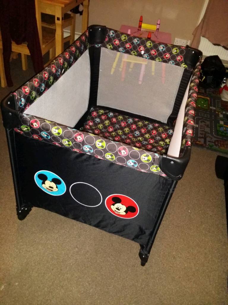 obaby travel cot with bassinet